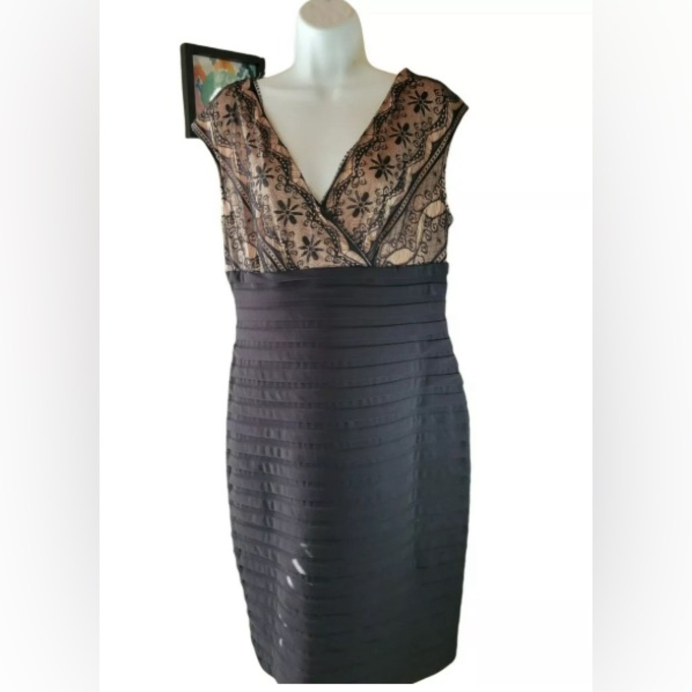 Women’s cocktail dress. Collection by Dressbarn. Size 20W